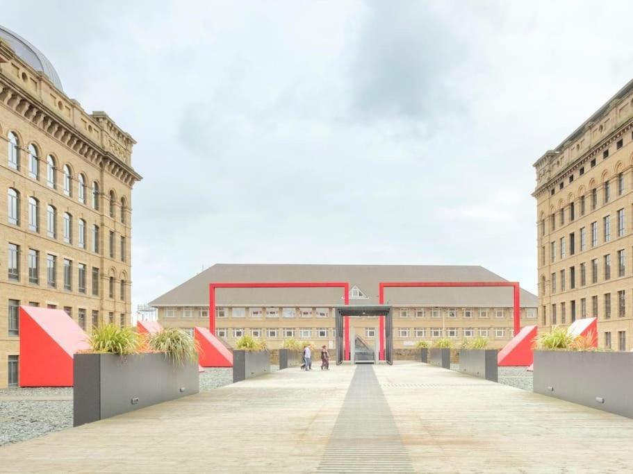 Modern Duplex Penthouse Panoramic Views & Parking Apartment Bradford  Luaran gambar