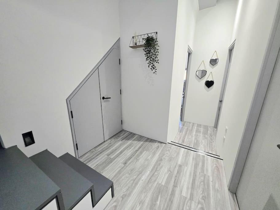 Modern Duplex Penthouse Panoramic Views & Parking Apartment Bradford  Luaran gambar